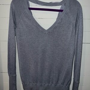 Lululemon Unity Gray V-Neck Sweater size 8